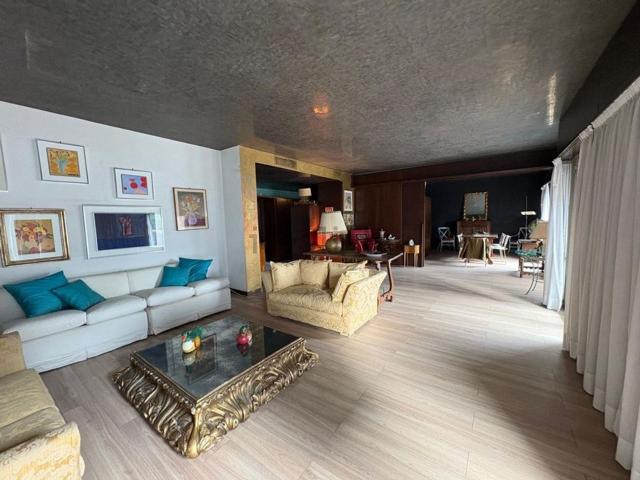 Appartamento in vendita di 134 m² in Via Giovanni Querini