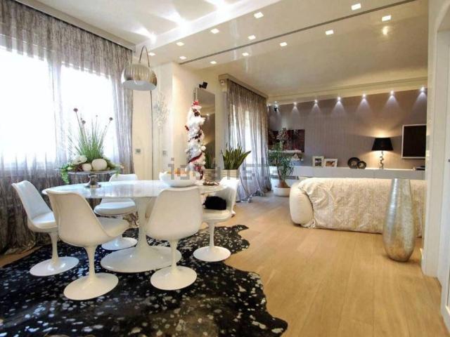 Appartamento in vendita di 134 m² in Via Grazia Deledda