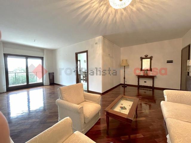 Appartamento in vendita di 134 m² in Via della Mina