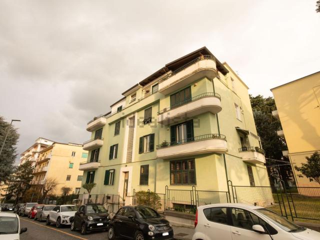 Appartamento in vendita di 134 m² in Via Filippo Raguzzini, 2