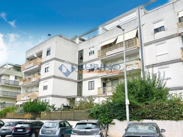 Appartamento in vendita di 134 m² in Via Monte D&apos Alba, 15