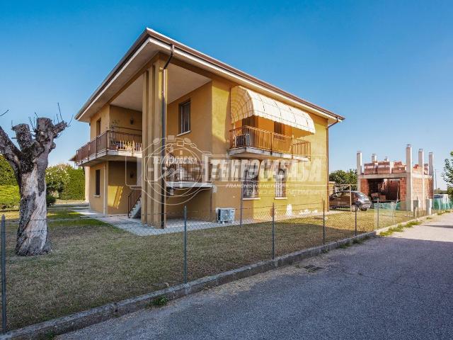 Appartamento in vendita di 134 m² in Via Savena Vecchia, 306