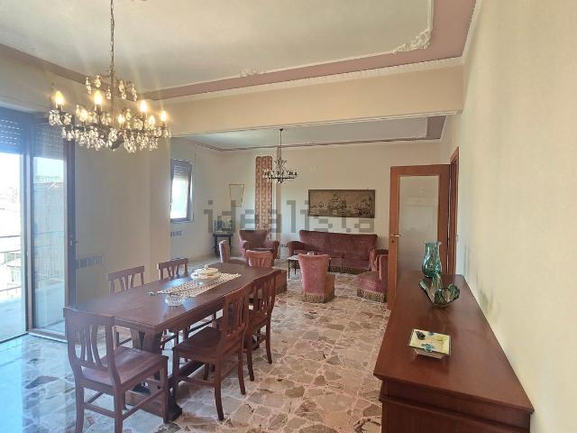 Appartamento in vendita di 134 m² in Viale Zecchino