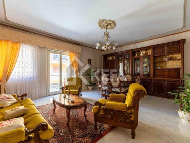 Appartamento in vendita di 134 m² in Viale A. de Gasperi, 1