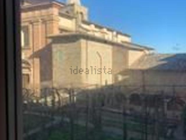 Appartamento in vendita di 134 m² in Piazza Cavour, 1