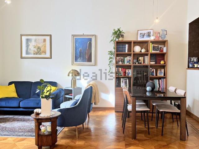 Appartamento in vendita di 134 m² in Piazza Virgilio Giotti, 8
