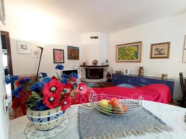 Appartamento in vendita di 134 m² in Strada Provinciale 64, 105