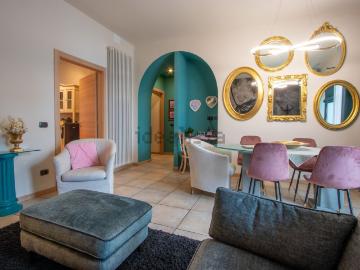 Appartamento in vendita di 135 m² in Via Como