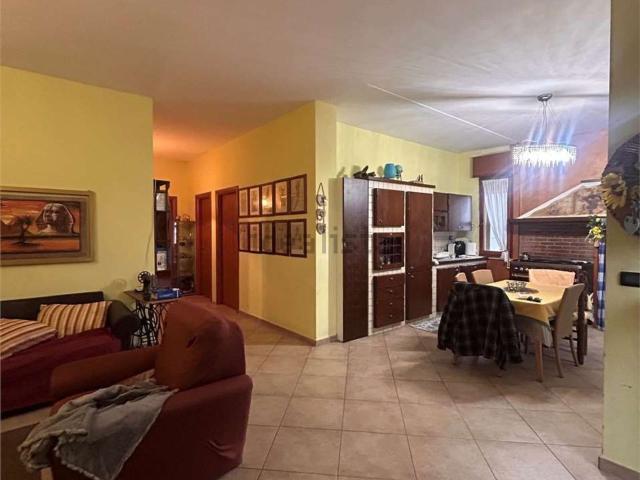 Appartamento in vendita di 135 m² in Via C. Pavese, 40