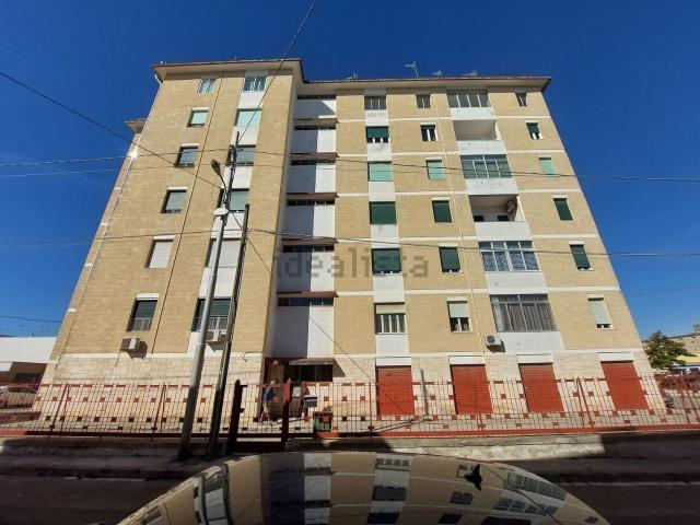 Appartamento in vendita di 135 m² in Via Costituzione, 1
