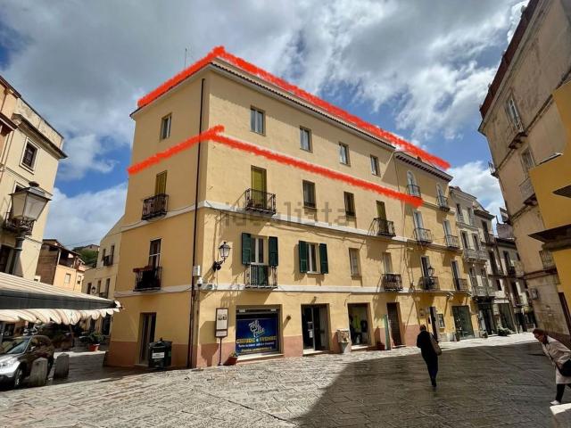 Appartamento in vendita di 135 m² in Via Cagliari, 3