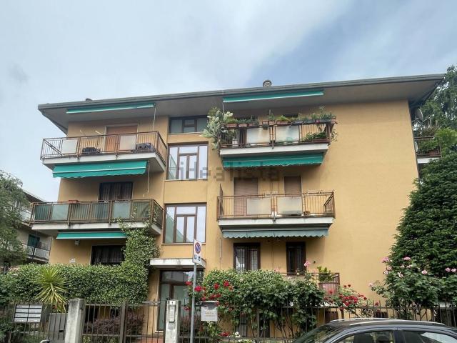 Appartamento in vendita di 135 m² in Via C.B. Cavour, 1