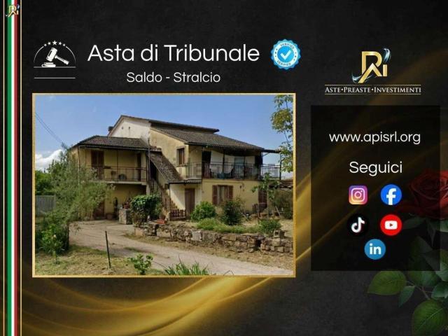 Appartamento in vendita di 135 m² in Via Campo Cavaliere