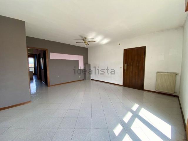Appartamento in vendita di 135 m² in Via A. Gramsci