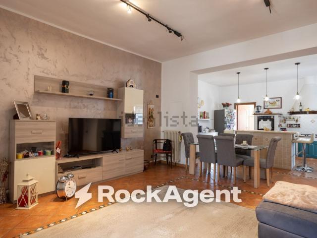 Appartamento in vendita di 135 m² in Via Antonio Gramsci, 42