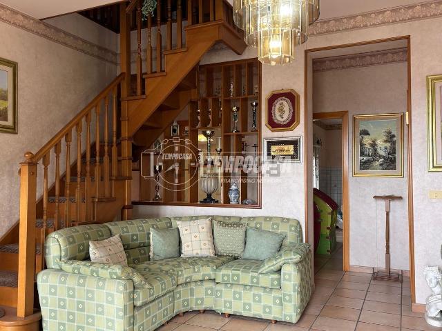 Appartamento in vendita di 135 m² in Via Antonino Corsaro