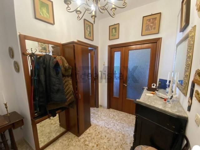 Appartamento in vendita di 135 m² in Via Achille Grandi, 72