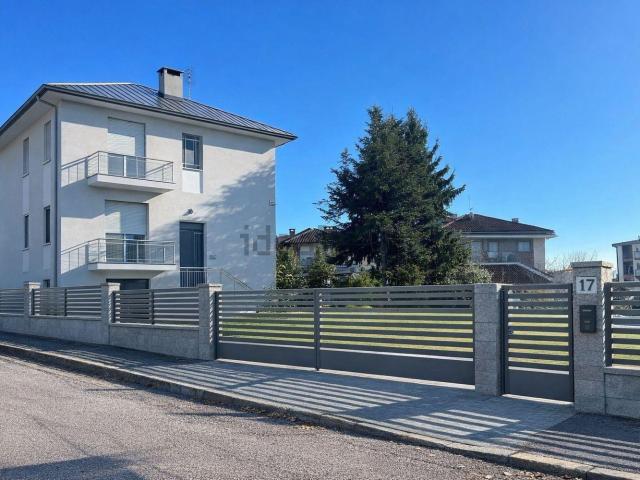 Appartamento in vendita di 135 m² in Via Aldo Moro, 17