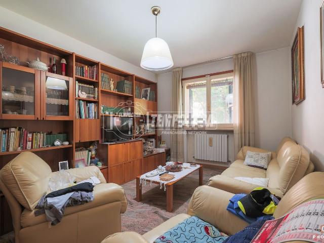 Appartamento in vendita di 135 m² in Via Ariosa