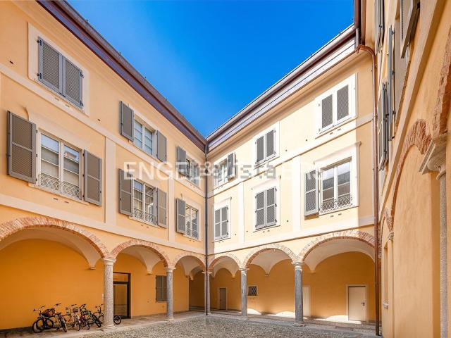 Appartamento in vendita di 135 m² in Via Armando Diaz