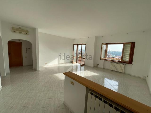 Appartamento in vendita di 135 m² in Via Benvenuto Griziotti