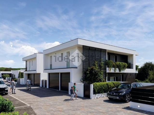 Appartamento in vendita di 135 m² in Via Brenta, 100