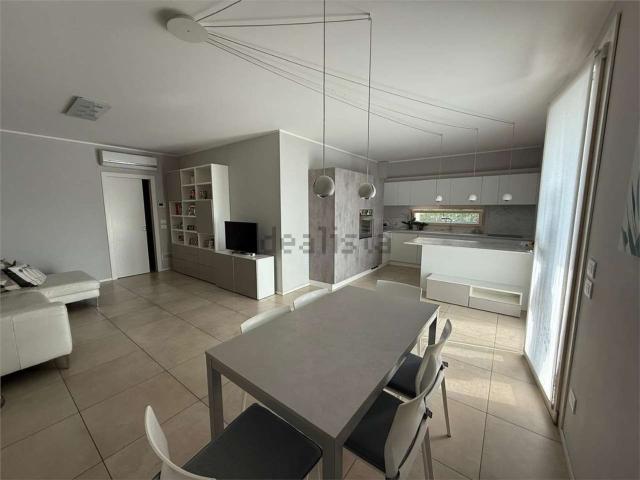 Appartamento in vendita di 135 m² in Via G. Galilei, 18