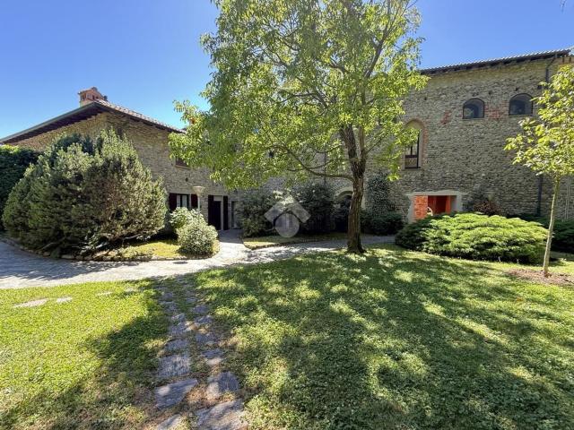 Appartamento in vendita di 135 m² in Via Ghislanzoni, 9