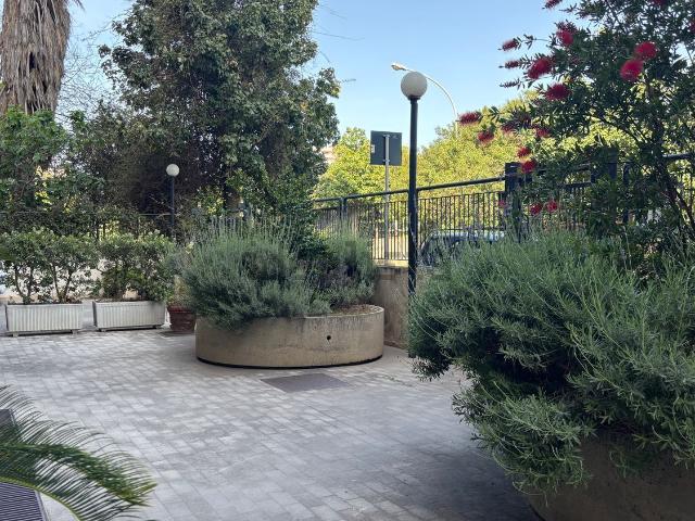 Appartamento in vendita di 135 m² in Via Giuseppe Bennici, 43
