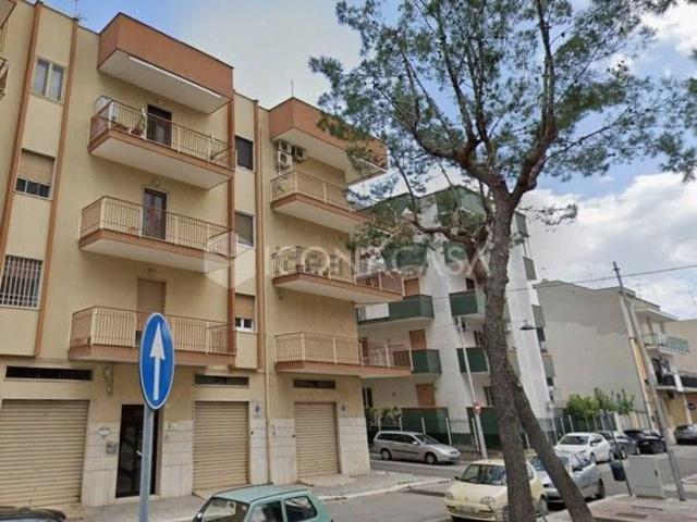 Appartamento in vendita di 135 m² in Via Giosuè Carducci