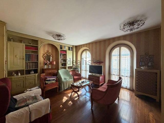 Appartamento in vendita di 135 m² in Via Giovanni Merula, 1