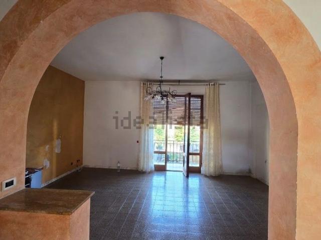 Appartamento in vendita di 135 m² in Via degli oleandri