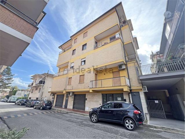 Appartamento in vendita di 135 m² in Via dei Volsci, 111