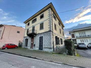 Appartamento in vendita di 135 m² in Via del Municipio, 10
