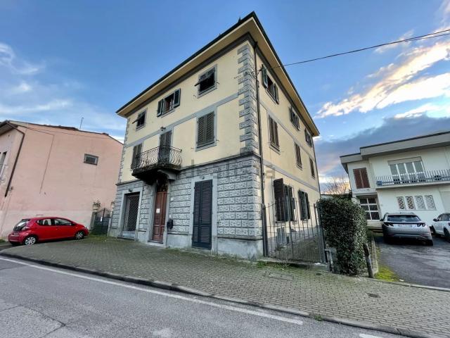 Appartamento in vendita di 135 m² in Via del Municipio, 10