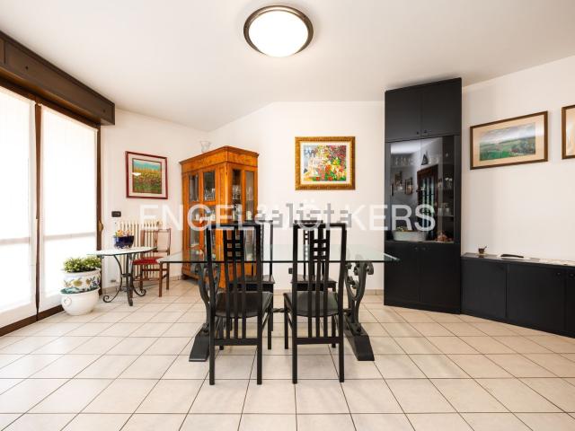 Appartamento in vendita di 135 m² in Via della Resistenza