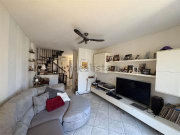 Appartamento in vendita di 135 m² in Via delle Fiascaie
