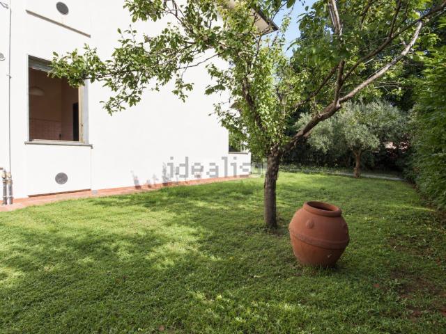 Appartamento in vendita di 135 m² in Via di Ponte Salissimo, 467
