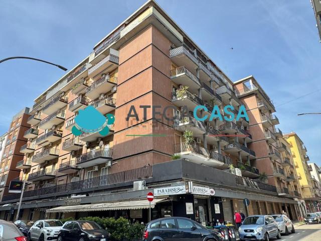 Appartamento in vendita di 135 m² in Via Emilio Perrone, 24