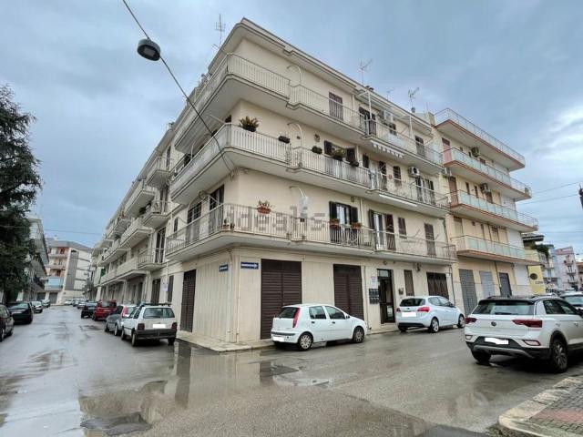 Appartamento in vendita di 135 m² in Via Enrico de Nicola