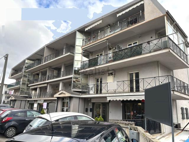 Appartamento in vendita di 135 m² in Via Fausto Gullo, 71