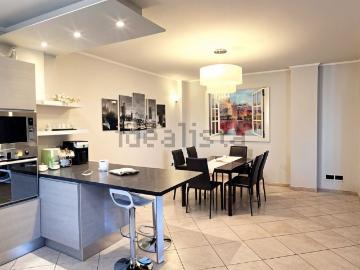 Appartamento in vendita di 135 m² in Via Ferdinando Borrone, 2