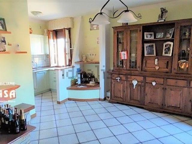 Appartamento in vendita di 135 m² in Via francesca vergine V.P