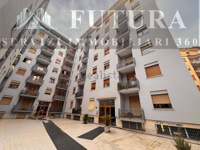 Appartamento in vendita di 135 m² in Via Fratelli Bisogno, 41