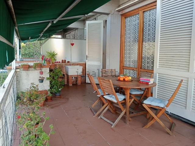 Appartamento in vendita di 135 m² in Via Italica, 74