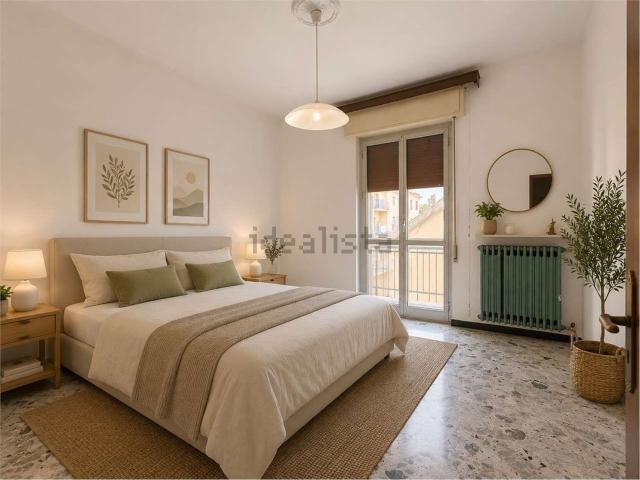Appartamento in vendita di 135 m² in Via Monsignor Bertolotti
