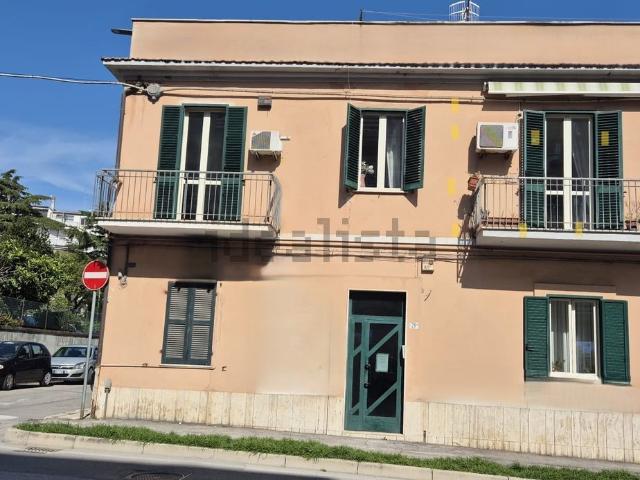 Appartamento in vendita di 135 m² in Via Monte Maiella, 25