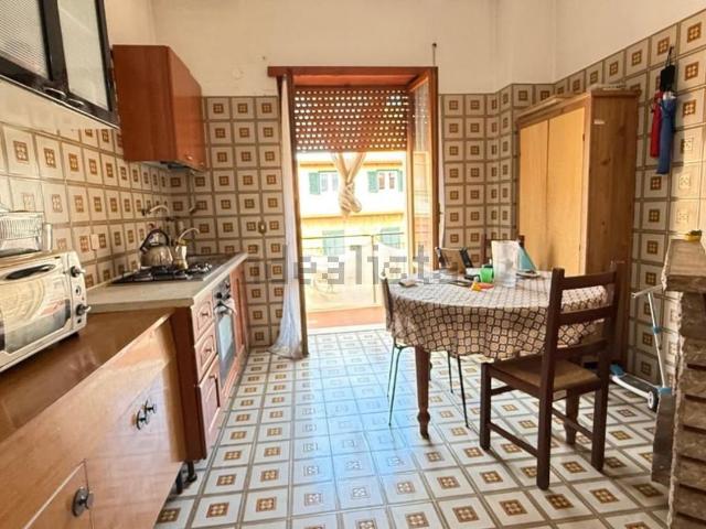 Appartamento in vendita di 135 m² in Via Morlupo, 60