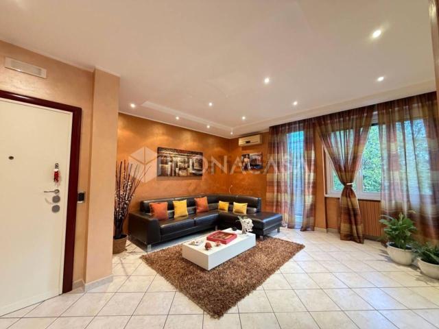 Appartamento in vendita di 135 m² in Via Magna Grecia