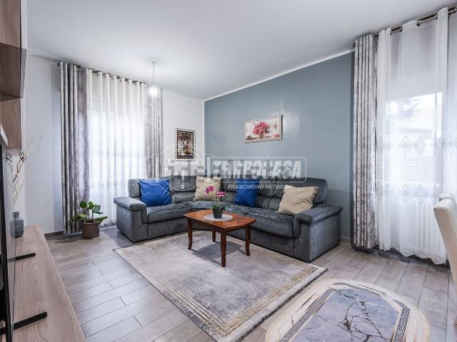 Appartamento in vendita di 135 m² in Via Marzabotto, 48